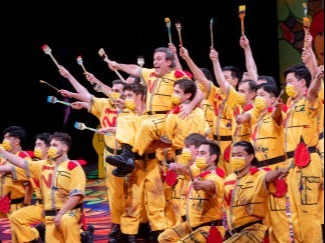 fille du regiment donizetti opera festival luis ernesto donas cuba revolution francesco micheli adelante libretto bergamo